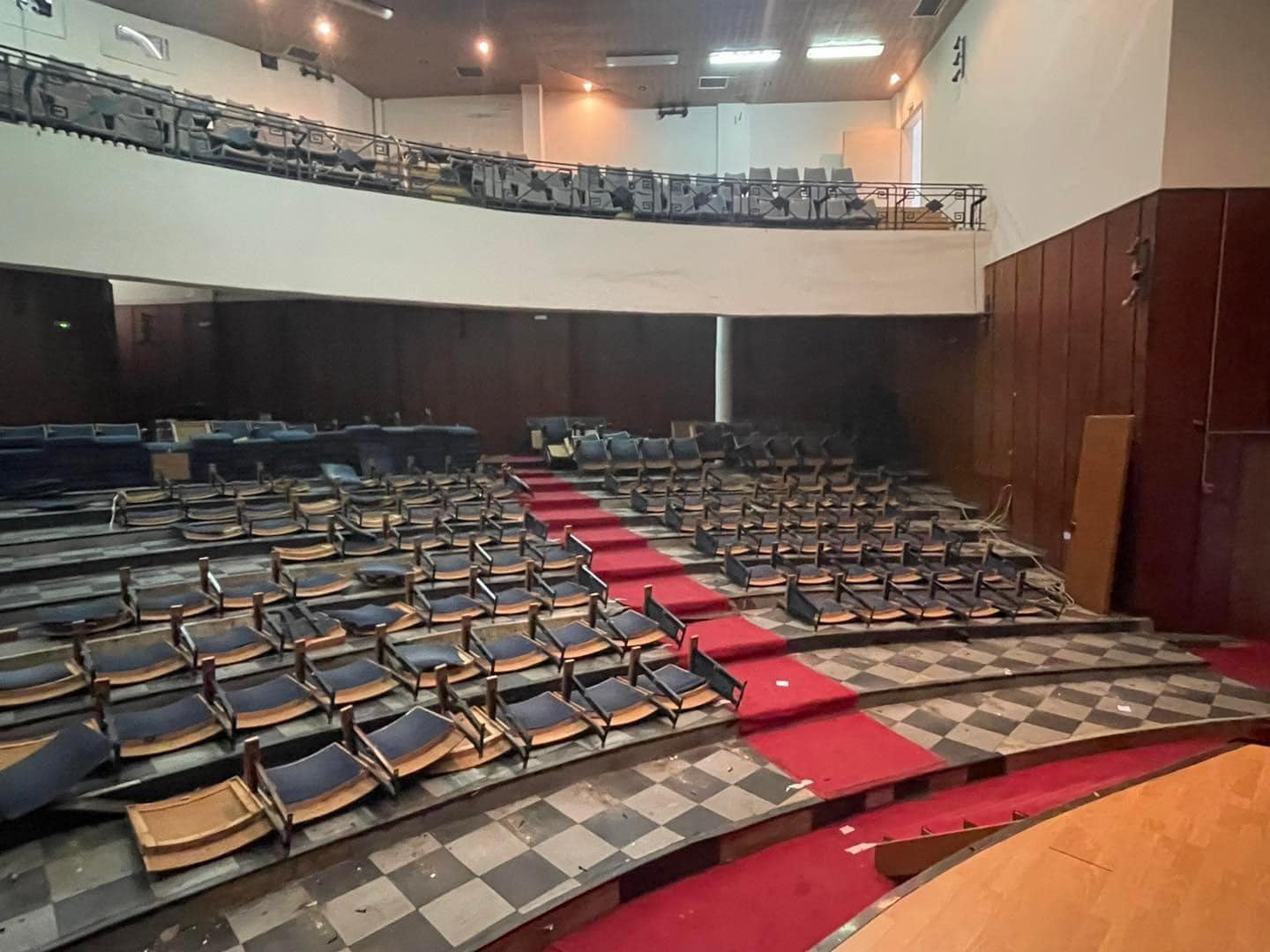 Σε εξέλιξη οι εργασίες της πλήρους ανακαίνισης του δημοτικού θεάτρου Αλεξανδρούπολης Σε εξέλιξη οι εργασίες της πλήρους ανακαίνισης του δημοτικού θεάτρου Αλεξανδρούπολης