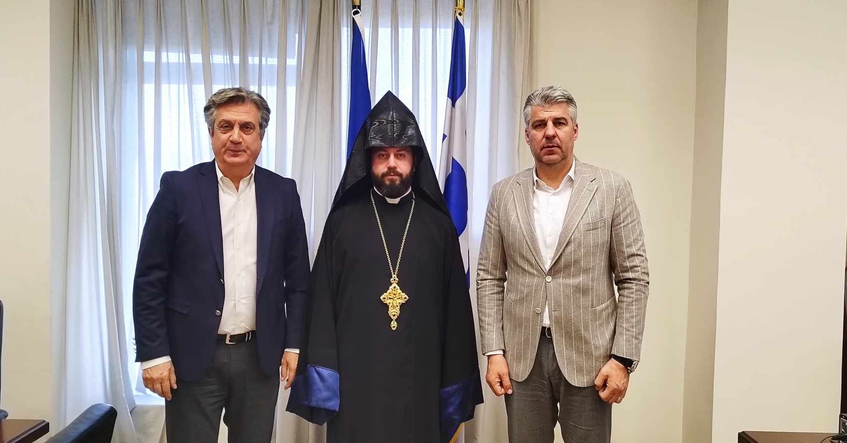 Με εκπροσώπους της Αρμένικης Κοινότητας Κομοτηνής συναντήθηκε ο Χριστόδουλος Τοψίδης