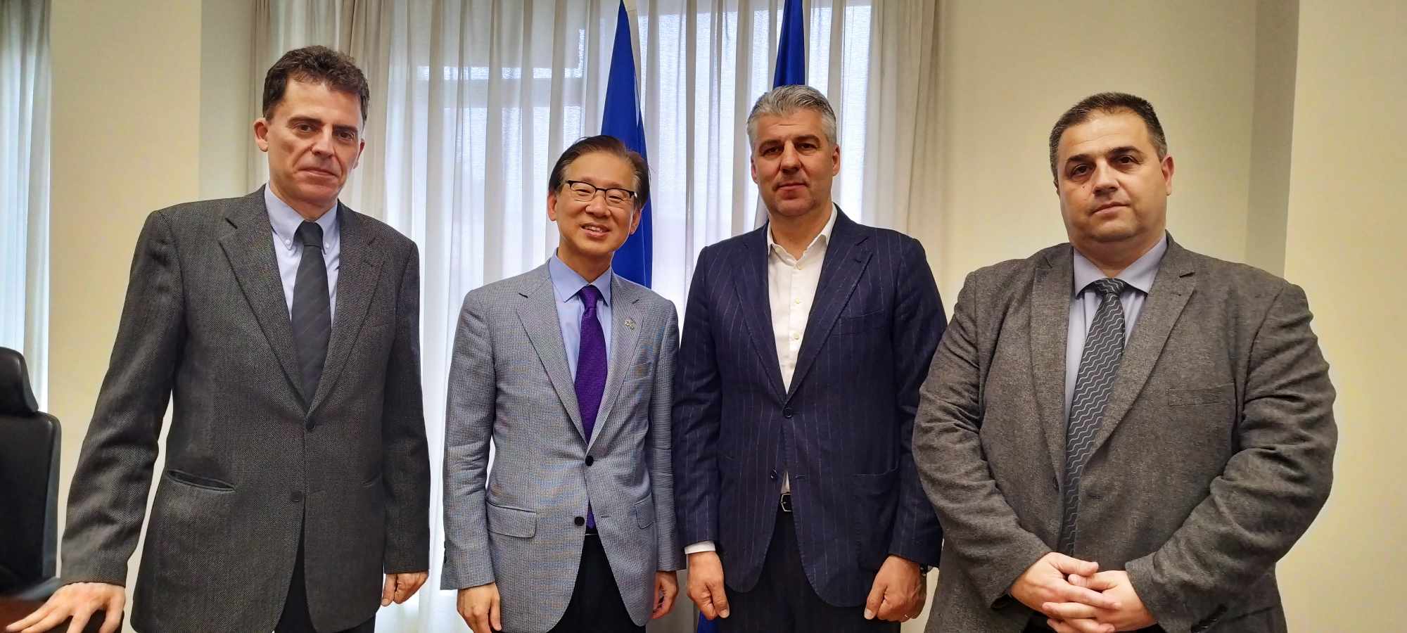 Επίσκεψη του Πρέσβη της Δημοκρατίας της Κορέας στην Περιφέρεια Ανατολικής Μακεδονίας και Θράκης Επίσκεψη του Πρέσβη της Δημοκρατίας της Κορέας στην Περιφέρεια Ανατολικής Μακεδονίας και Θράκης