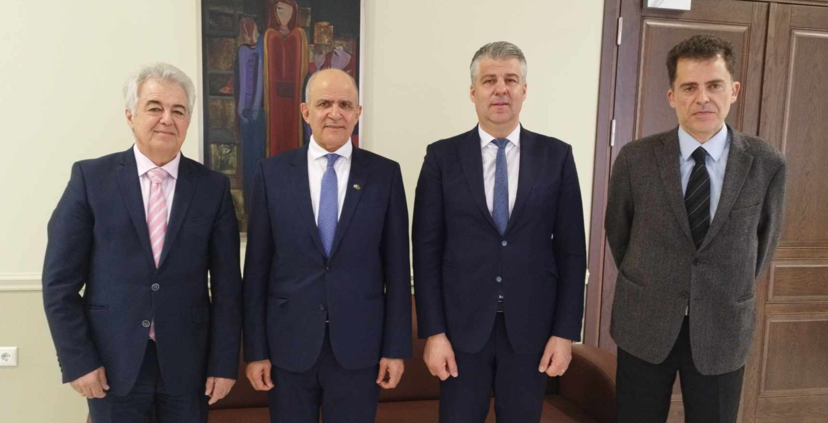Συνάντηση Περιφερειάρχη ΑΜ-Θ με τον Πρέσβη της Σαουδικής Αραβίας στην Ελλάδα Συνάντηση Περιφερειάρχη ΑΜ-Θ με τον Πρέσβη της Σαουδικής Αραβίας στην Ελλάδα