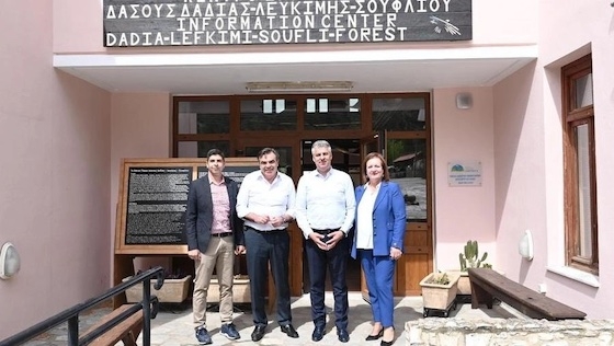 Ο Μαργαρίτης Σχοινάς επισκέφτηκε το Δάσος της Δαδιάς Ο Μαργαρίτης Σχοινάς επισκέφτηκε το Δάσος της Δαδιάς
