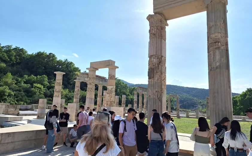 Μαθητές του ΓΕΛ Σαπών επισκέφτηκαν την περιοχή της Βεργίνας Μαθητές του ΓΕΛ Σαπών επισκέφτηκαν την περιοχή της Βεργίνας