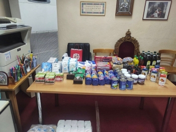 Διανομή δεμάτων τροφίμων από το γενικό φιλόπτωχο ταμείο της Ι.Μ. Μαρωνείας και Κομοτηνής Διανομή δεμάτων τροφίμων από το γενικό φιλόπτωχο ταμείο της Ι.Μ. Μαρωνείας και Κομοτηνής