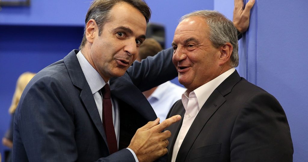 Ο Καραμανλής, ο Μητσοτάκης και τα σενάρια για Πρόεδρος της Δημοκρατίας ! Ο Καραμανλής, ο Μητσοτάκης και τα σενάρια για Πρόεδρος της Δημοκρατίας !