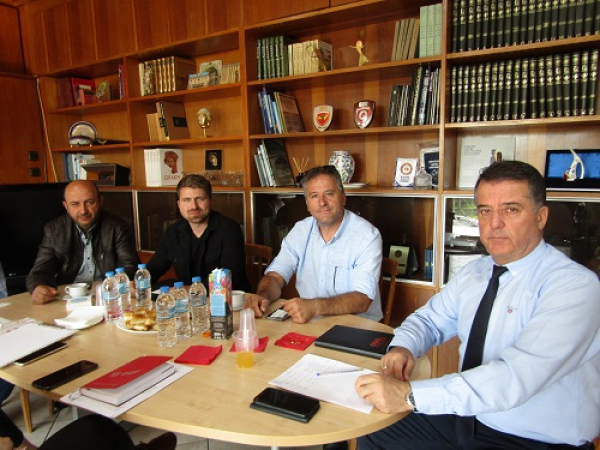 Κηρύχθηκαν «ακριδόπληκτες» οι δημοτικές κοινότητες Γρατινής, Κάλχαντος, Καρυδιάς, Κομοτηνής και Πανδρόσου, ξεκινούν άμεσα οι ψεκασμοί με μέριμνα της Π.Ε. Ροδόπης Κηρύχθηκαν «ακριδόπληκτες» οι δημοτικές κοινότητες Γρατινής, Κάλχαντος, Καρυδιάς, Κομοτηνής και Πανδρόσου, ξεκινούν άμεσα οι ψεκασμοί με μέριμνα της Π.Ε. Ροδόπης