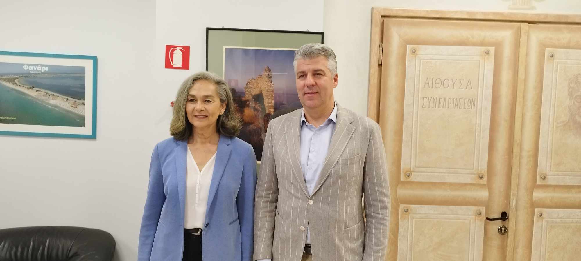 Συνάντηση Περιφερειάρχη ΑΜΘ στην Κομοτηνή με την πρόεδρο του ΣΕΓΑΣ Σοφία Σακοράφα (φωτος) Συνάντηση Περιφερειάρχη ΑΜΘ στην Κομοτηνή με την πρόεδρο του ΣΕΓΑΣ Σοφία Σακοράφα (φωτος)