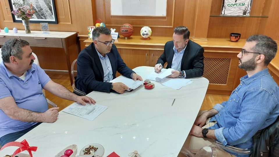 Ανακαίνιση των ΚΕΠ του Δήμου Αλεξανδρούπολης Ανακαίνιση των ΚΕΠ του Δήμου Αλεξανδρούπολης