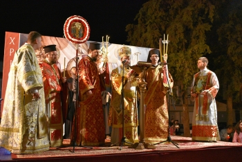 Η Κυριακή της Αναστάσεως στην Ι.Μ. Μαρωνείας και Κομοτηνής Η Κυριακή της Αναστάσεως στην Ι.Μ. Μαρωνείας και Κομοτηνής