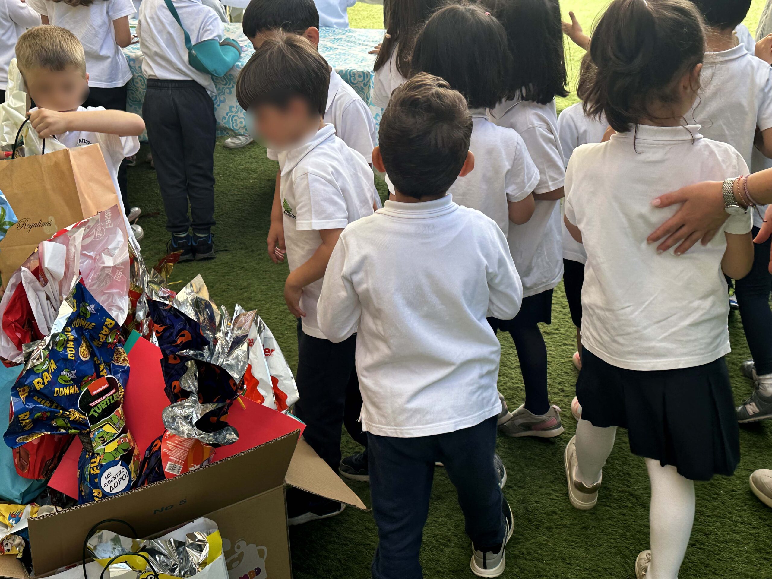 Η δράση Easter Bunny του Μαζί για το Παιδί φέρνει χαρά σε 2.600 παιδιά σε όλη την Ελλάδα Η δράση Easter Bunny του Μαζί για το Παιδί φέρνει χαρά σε 2.600 παιδιά σε όλη την Ελλάδα