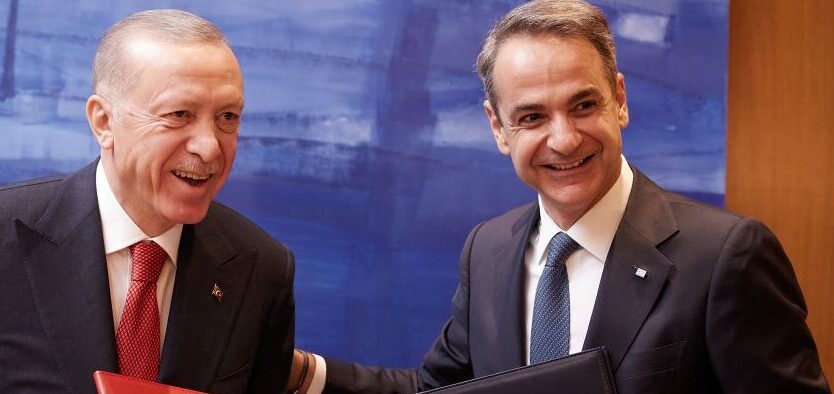 Σάββας Ιακωβίδης: “Να μιλάτε με τον Ερντογάν, κ. Μητσοτάκη, αλλά πάντα με το δάκτυλο στη σκανδάλη! Μόνον έτσι σας σέβεται!” Σάββας Ιακωβίδης: “Να μιλάτε με τον Ερντογάν, κ. Μητσοτάκη, αλλά πάντα με το δάκτυλο στη σκανδάλη! Μόνον έτσι σας σέβεται!”