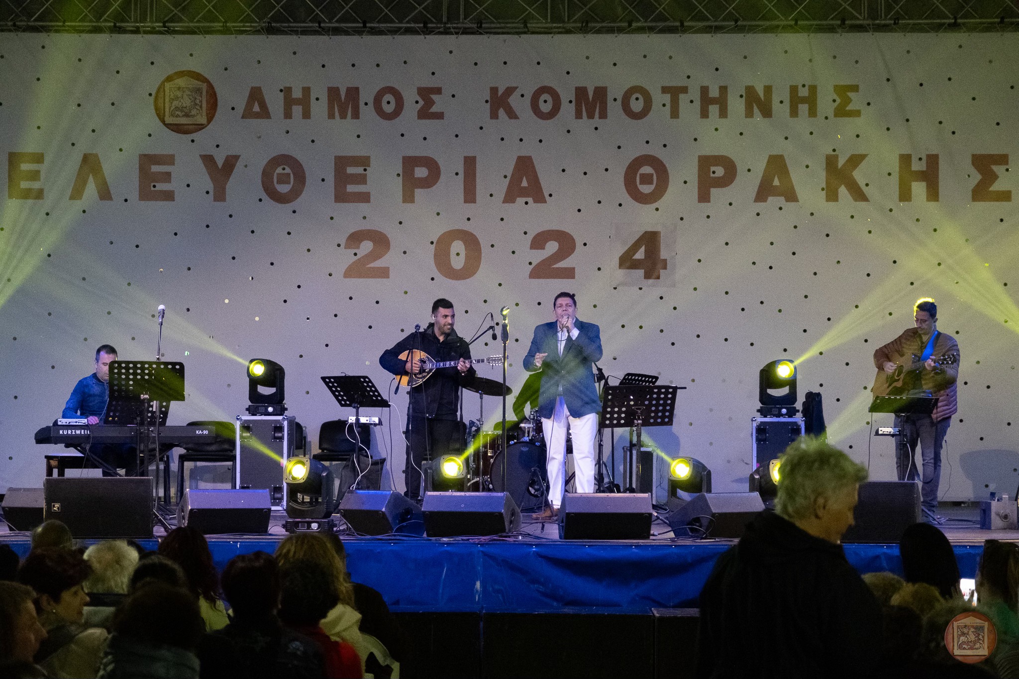 Μεγάλη επιτυχία σημείωσε η συναυλία-αφιέρωμα στο Γρηγόρη Μπιθικώτση στην Κομοτηνή (φωτος) Μεγάλη επιτυχία σημείωσε η συναυλία-αφιέρωμα στο Γρηγόρη Μπιθικώτση στην Κομοτηνή (φωτος)