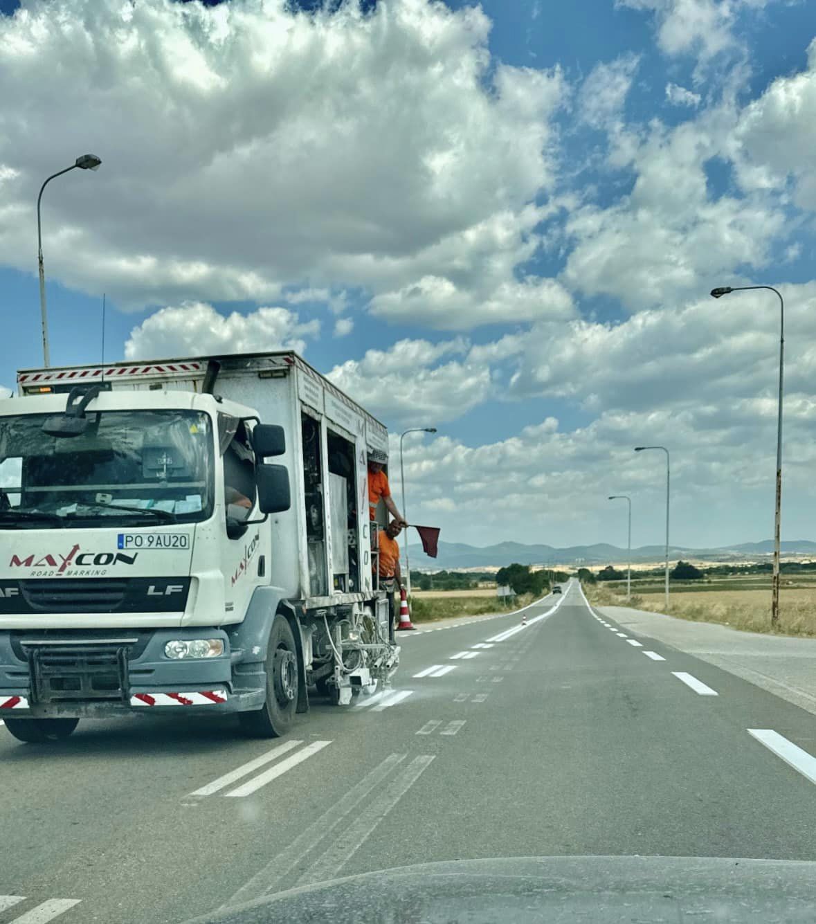 Ροδόπη: Προχωρούν οι εργασίες διαγραμμίσεων και κοπής χόρτων- κλαδιών κατά μήκος του οδικού δικτύου (φωτος) Ροδόπη: Προχωρούν οι εργασίες διαγραμμίσεων και κοπής χόρτων- κλαδιών κατά μήκος του οδικού δικτύου (φωτος)