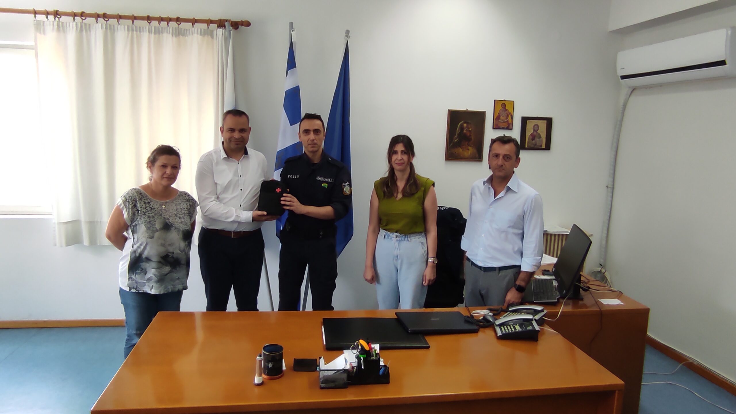 Δωρεά φορητών φαρμακείων σε Τ.Δ.Σ. Κομοτηνής Δωρεά φορητών φαρμακείων σε Τ.Δ.Σ. Κομοτηνής