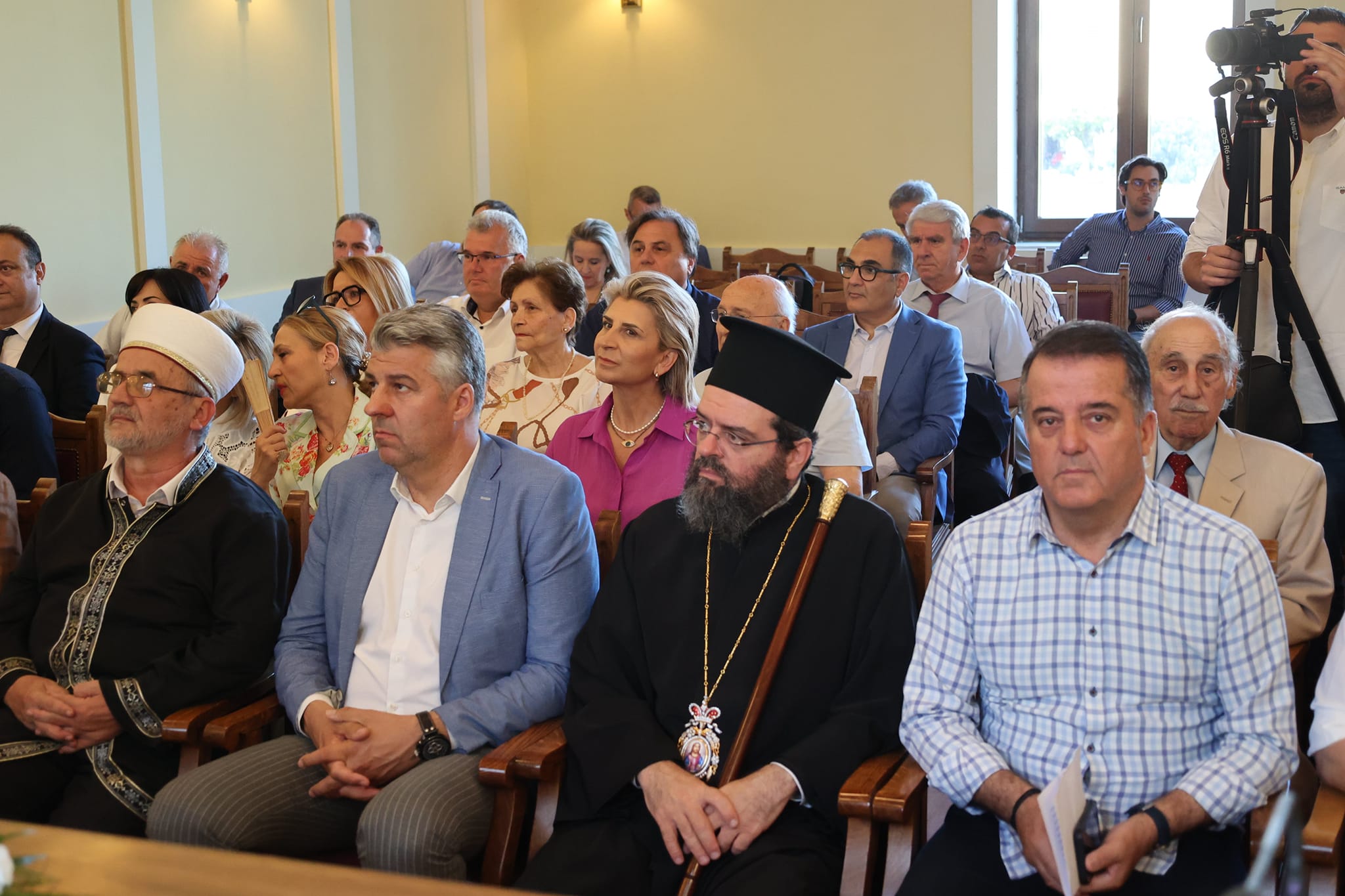 Μανόλης Ταπατζάς: “50 χρόνια Εμπορικός Σύλλογος Κομοτηνής-Η Περιφέρεια ΑΜΘ στηρίζει την επιχειρηματικότητα” Μανόλης Ταπατζάς: “50 χρόνια Εμπορικός Σύλλογος Κομοτηνής-Η Περιφέρεια ΑΜΘ στηρίζει την επιχειρηματικότητα”