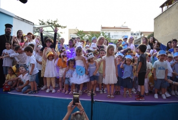 Αποχαιρετιστήρια γιορτή για τα παιδιά των βρεφονηπιακών σταθμών της Ι.Μ. Μαρωνείας και Κομοτηνής Αποχαιρετιστήρια γιορτή για τα παιδιά των βρεφονηπιακών σταθμών της Ι.Μ. Μαρωνείας και Κομοτηνής