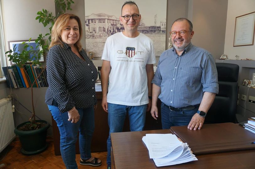 «Ανακαίνιση Κτιριακών Υποδομών ΚΕΠ Αρμοδιότητας Δήμου Κομοτηνής» «Ανακαίνιση Κτιριακών Υποδομών ΚΕΠ Αρμοδιότητας Δήμου Κομοτηνής»