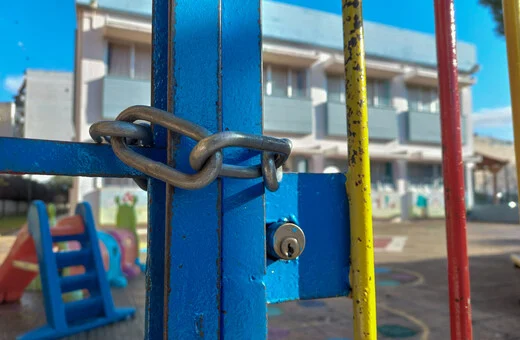 Kλείνουν νωρίτερα αύριο και την Πέμπτη οι σχολικές μονάδες Α/θμιας Εκπαίδευσης στο Δήμο Μαρώνειας-Σαπών Kλείνουν νωρίτερα αύριο και την Πέμπτη οι σχολικές μονάδες Α/θμιας Εκπαίδευσης στο Δήμο Μαρώνειας-Σαπών