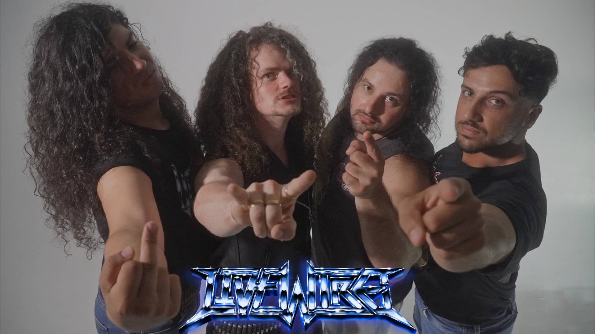 NEΟ single “Turbo Shark” από τους LIVEWIRE ! NEΟ single “Turbo Shark” από τους LIVEWIRE !