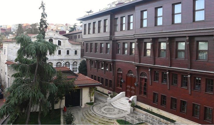 ΟΙ ΑΛΑΛΗΤΟΙ ΣΤΕΝΑΓΜΟΙ ΤΩΝ ΚΡΑΤΟΥΝΤΩΝ ΤΑΣ ΘΕΡΜΟΠΥΛΑΣ ΤΟΥ ΑΕΙΖΩΟΥ ΦΑΝΑΡΙΟΥ ΟΙ ΑΛΑΛΗΤΟΙ ΣΤΕΝΑΓΜΟΙ ΤΩΝ ΚΡΑΤΟΥΝΤΩΝ ΤΑΣ ΘΕΡΜΟΠΥΛΑΣ ΤΟΥ ΑΕΙΖΩΟΥ ΦΑΝΑΡΙΟΥ