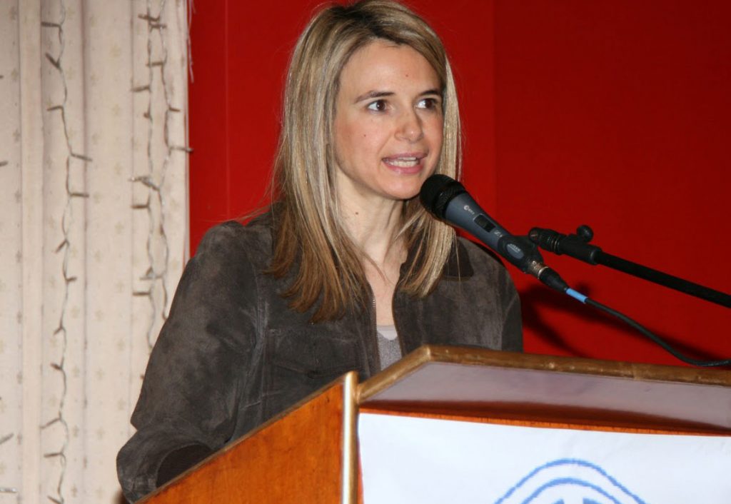 Αποσύρθηκε η Μιλένα Αποστολάκη  από την κούρσα για την προεδρία του ΠΑΣΟΚ-Τι ανέφερε στην ανακοίνωσή της