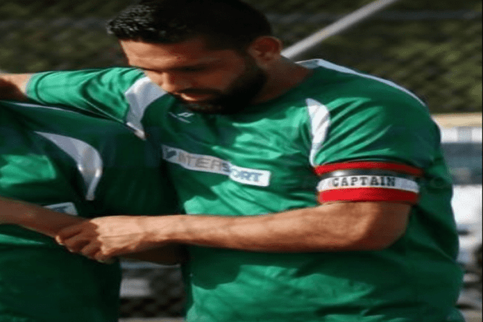 Ξεκρεμάει τα παπούτσια του το «πυροβόλο» Αμέτ Ερκάν και επιστρέφει στα γήπεδα για χάρη του Φίλιππου Δροσερού Ξεκρεμάει τα παπούτσια του το «πυροβόλο» Αμέτ Ερκάν και επιστρέφει στα γήπεδα για χάρη του Φίλιππου Δροσερού
