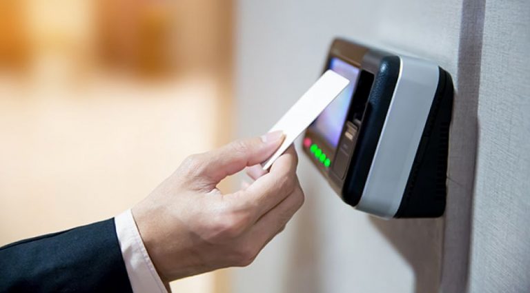 Ξεκίνησε η εφαρμογή της Ψηφιακής Κάρτας Εργασίας στο λιανεμπόριο και στη βιομηχανία-Ποιοι κλάδοι θα ενταχθούν στο μέτρο από το φθινόπωρο Ξεκίνησε η εφαρμογή της Ψηφιακής Κάρτας Εργασίας στο λιανεμπόριο και στη βιομηχανία-Ποιοι κλάδοι θα ενταχθούν στο μέτρο από το φθινόπωρο