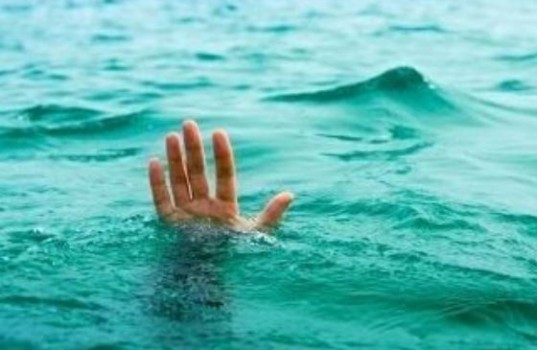 Θάσος: 22χρονος ανασύρθηκε χωρίς τις αισθήσεις του από παραλία των Κοινυρών Θάσος: 22χρονος ανασύρθηκε χωρίς τις αισθήσεις του από παραλία των Κοινυρών