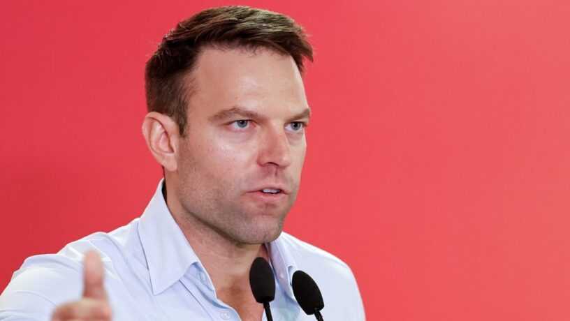 “Εμφύλιος” στον ΣΥΡΙΖΑ: Ο Κασσελάκης κατηγορεί τους «87» για σχέδιο απαξίωσης και εξευτελισμού του κόμματος “Εμφύλιος” στον ΣΥΡΙΖΑ: Ο Κασσελάκης κατηγορεί τους «87» για σχέδιο απαξίωσης και εξευτελισμού του κόμματος