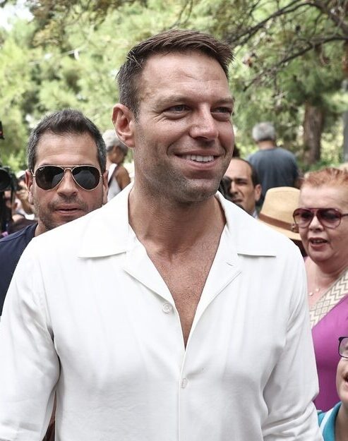 Ραγδαίες οι εσωκομματικές εξελίξεις στον ΣΥΡΙΖΑ – O Κασσελάκης συγκαλεί την Κοινοβουλευτική Ομάδα Ραγδαίες οι εσωκομματικές εξελίξεις στον ΣΥΡΙΖΑ – O Κασσελάκης συγκαλεί την Κοινοβουλευτική Ομάδα