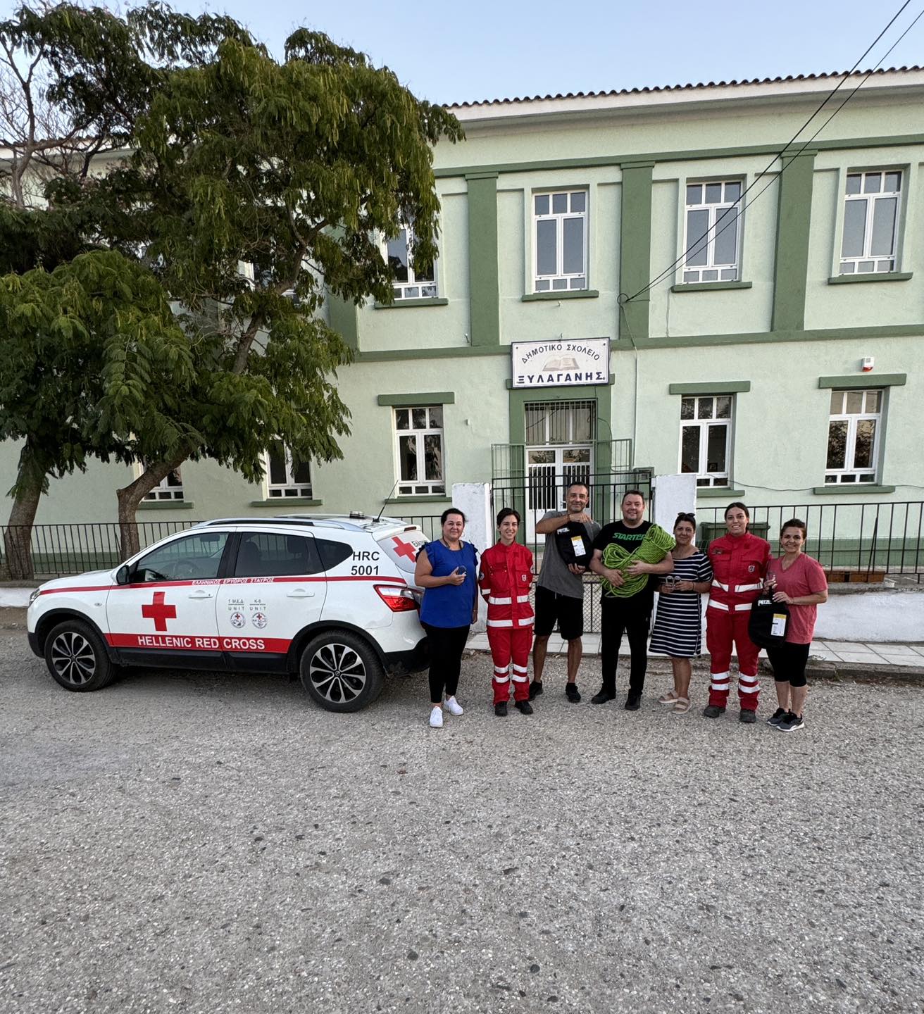 Σημαντική δωρεά από τον Πολιτιστικό Όμιλο Ξυλαγανής στο Π.Τ. του Ερυθρού Σταυρού Κομοτηνής Σημαντική δωρεά από τον Πολιτιστικό Όμιλο Ξυλαγανής στο Π.Τ. του Ερυθρού Σταυρού Κομοτηνής