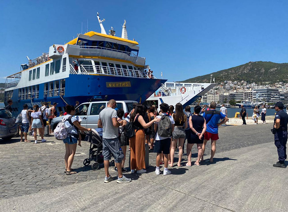 Ουρές στην Κεραμωτή- Καθυστέρηση …στην Καβάλα Ουρές στην Κεραμωτή- Καθυστέρηση …στην Καβάλα