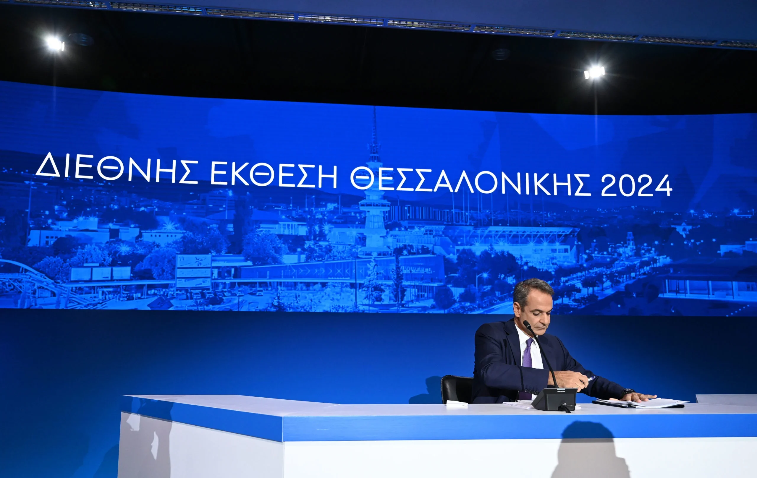 Μητσοτάκης στη ΔΕΘ: Θα εξαντλήσω την 4ετία- Βασικοί στόχοι μας η σύγκλιση με την Ευρώπη και η αναβάθμιση του ΕΣΥ Μητσοτάκης στη ΔΕΘ: Θα εξαντλήσω την 4ετία- Βασικοί στόχοι μας η σύγκλιση με την Ευρώπη και η αναβάθμιση του ΕΣΥ