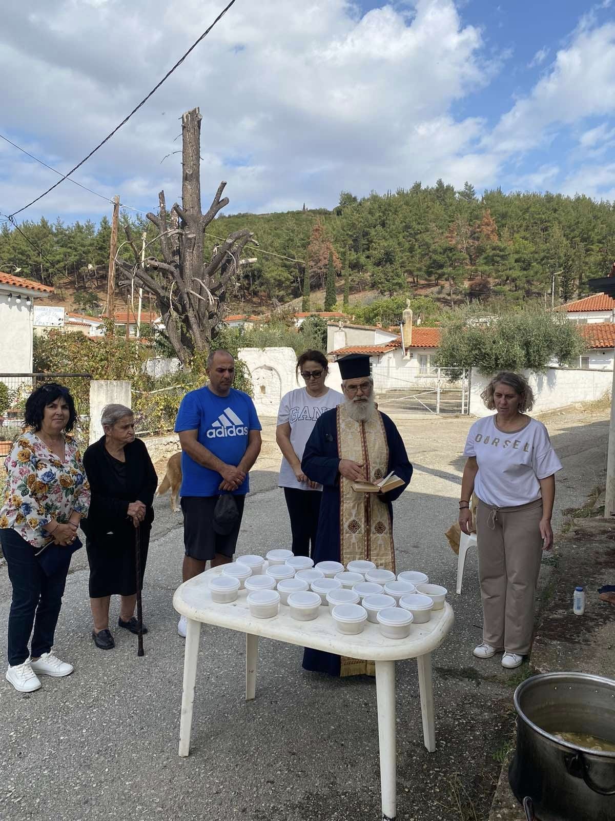 Αναβίωση του εθίμου «Κουρμπανούδ για την αρρωστούδα» από τον Πολιτιστικό-Μορφωτικό-Εξωραϊστικό Σύλλογο Γρατινής Αναβίωση του εθίμου «Κουρμπανούδ για την αρρωστούδα» από τον Πολιτιστικό-Μορφωτικό-Εξωραϊστικό Σύλλογο Γρατινής