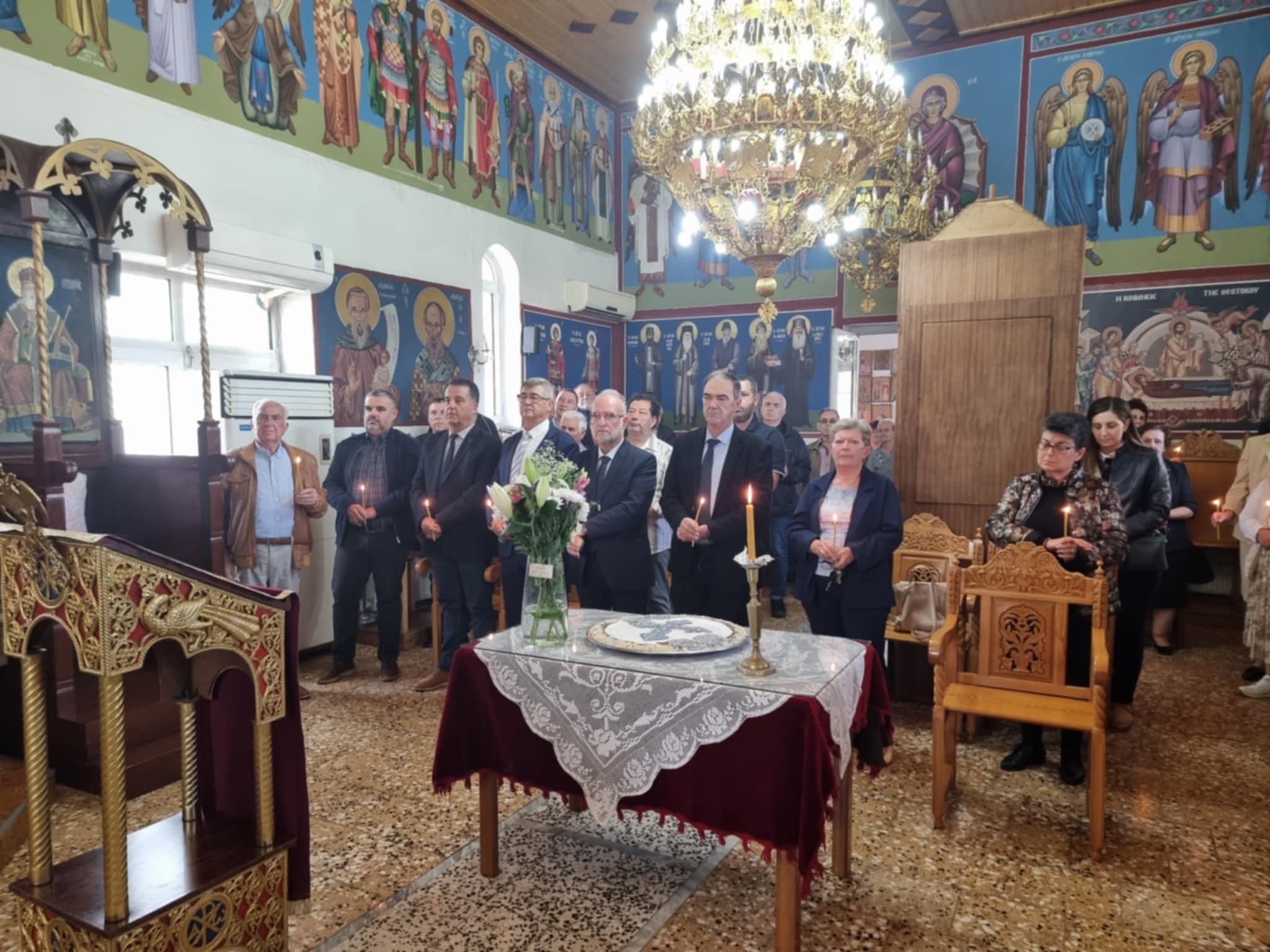 Τιμήθηκε η μνήμη των απανταχού Πετρινών στη Νέα Πέτρα του Δήμου Μαρωνείας Σαπών Τιμήθηκε η μνήμη των απανταχού Πετρινών στη Νέα Πέτρα του Δήμου Μαρωνείας Σαπών