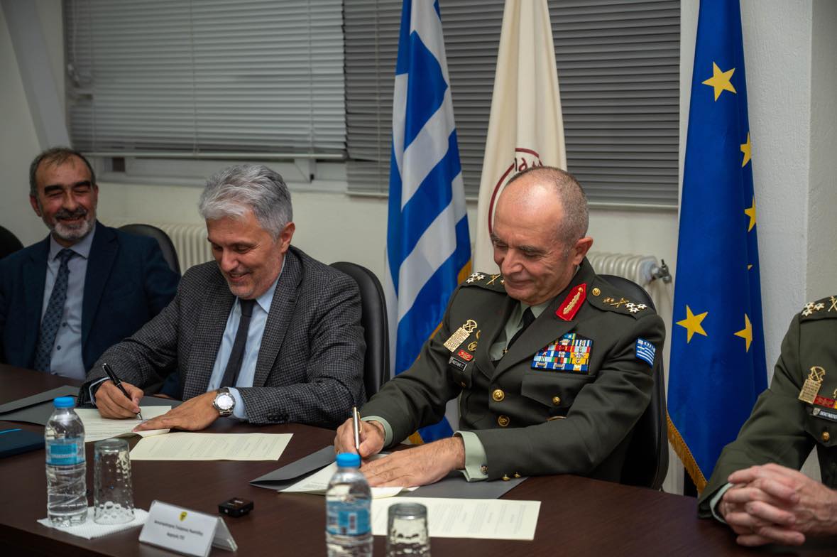 Υπογραφή Μνημονίου Συνεργασίας του ΓΕΣ και του Δημοκρίτειου Πανεπιστημίου Θράκης Υπογραφή Μνημονίου Συνεργασίας του ΓΕΣ και του Δημοκρίτειου Πανεπιστημίου Θράκης