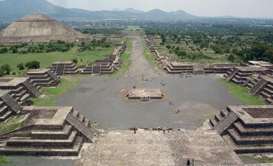 Αρχαιολόγοι βρήκαν την “Πύλη του Κάτω Κόσμου” στην Κεντρική Αμερική Αρχαιολόγοι βρήκαν την “Πύλη του Κάτω Κόσμου” στην Κεντρική Αμερική