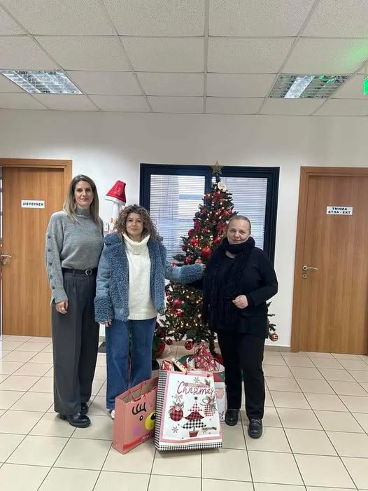 Δωρεά από τον ΕΦΕΠΑΕ ΑΜΘ προς τον Ξενώνα Φιλοξενίας Κακοποιημένων Γυναικών του Δήμου Κομοτηνής. Δωρεά από τον ΕΦΕΠΑΕ ΑΜΘ προς τον Ξενώνα Φιλοξενίας Κακοποιημένων Γυναικών του Δήμου Κομοτηνής.