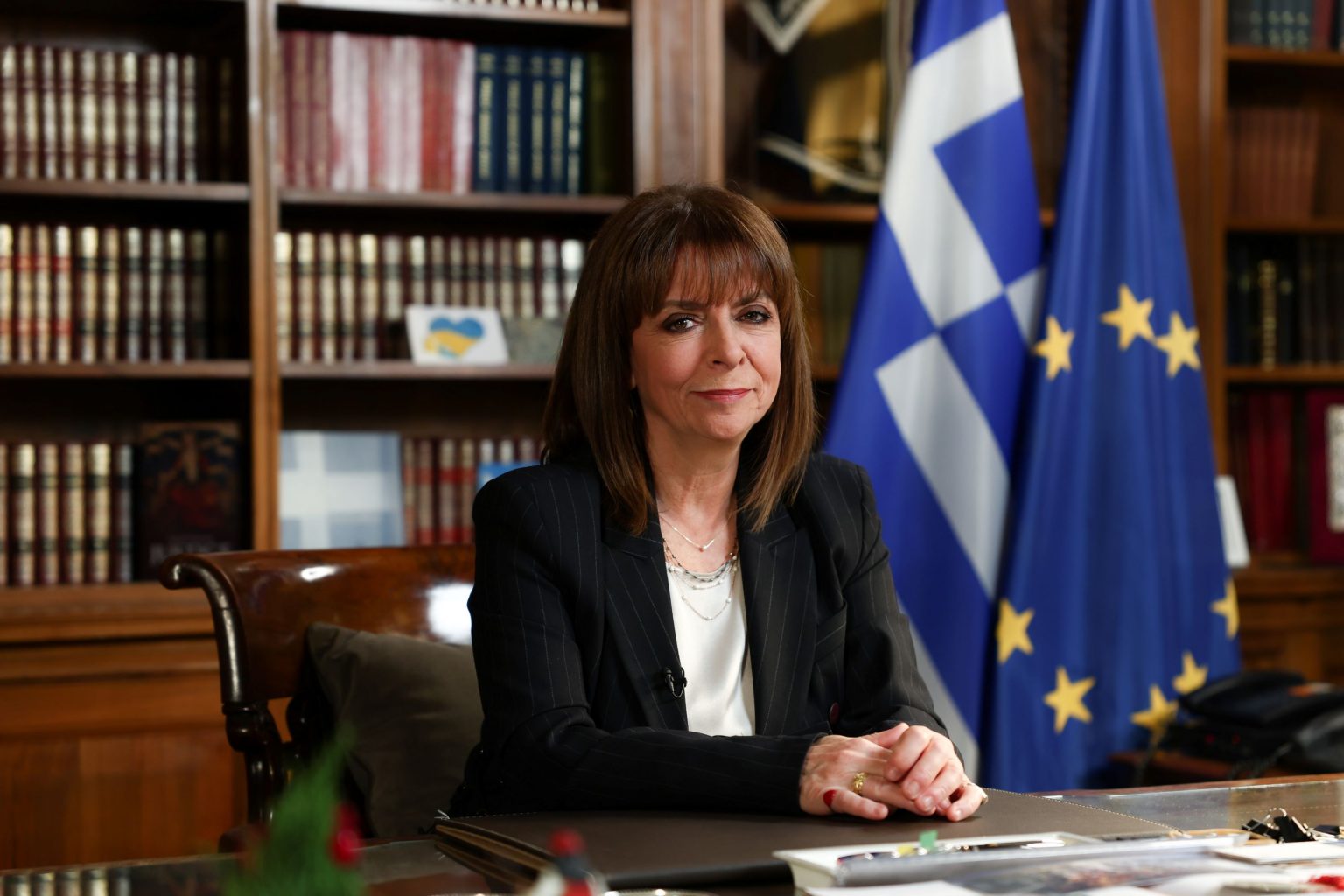 Μήνυμα της Προέδρου της Δημοκρατίας Κατερίνας Σακελλαροπούλου για το νέο έτος 2025 Μήνυμα της Προέδρου της Δημοκρατίας Κατερίνας Σακελλαροπούλου για το νέο έτος 2025