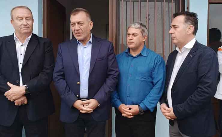 Βρούτσης από Ξάνθη: “Θαύματα δεν μπορούμε να κάνουμε, κάναμε όμως κάποια έργα στο νομό” Βρούτσης από Ξάνθη: “Θαύματα δεν μπορούμε να κάνουμε, κάναμε όμως κάποια έργα στο νομό”