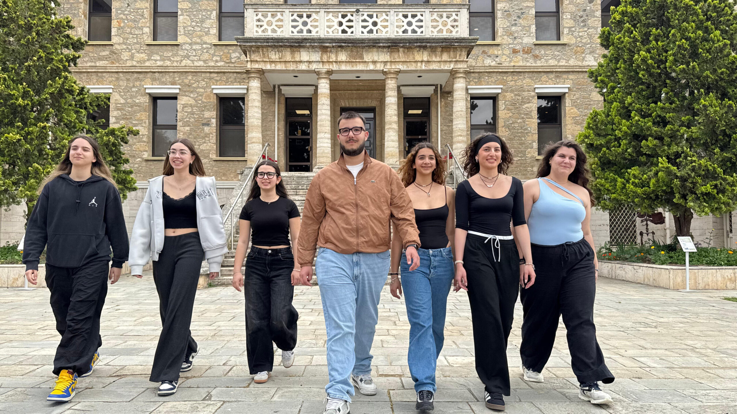 Με υποτροφία σε πανεπιστήμια των Η.Π.Α., μαθητές της Αμερικανικής Γεωργικής Σχολής Με υποτροφία σε πανεπιστήμια των Η.Π.Α., μαθητές της Αμερικανικής Γεωργικής Σχολής