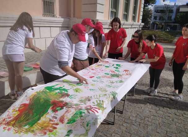 Για δεύτερη συνεχόμενη χρονιά το Φεστιβάλ «Be Yourself», στο πάρκο της Κομοτηνής Για δεύτερη συνεχόμενη χρονιά το Φεστιβάλ «Be Yourself», στο πάρκο της Κομοτηνής