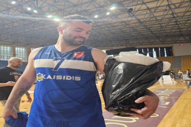 Έδωσαν σε μαύρη σακούλα λαϊκής την κούπα του πρωταθλητή στην Προσοτσάνη ! Έδωσαν σε μαύρη σακούλα λαϊκής την κούπα του πρωταθλητή στην Προσοτσάνη !