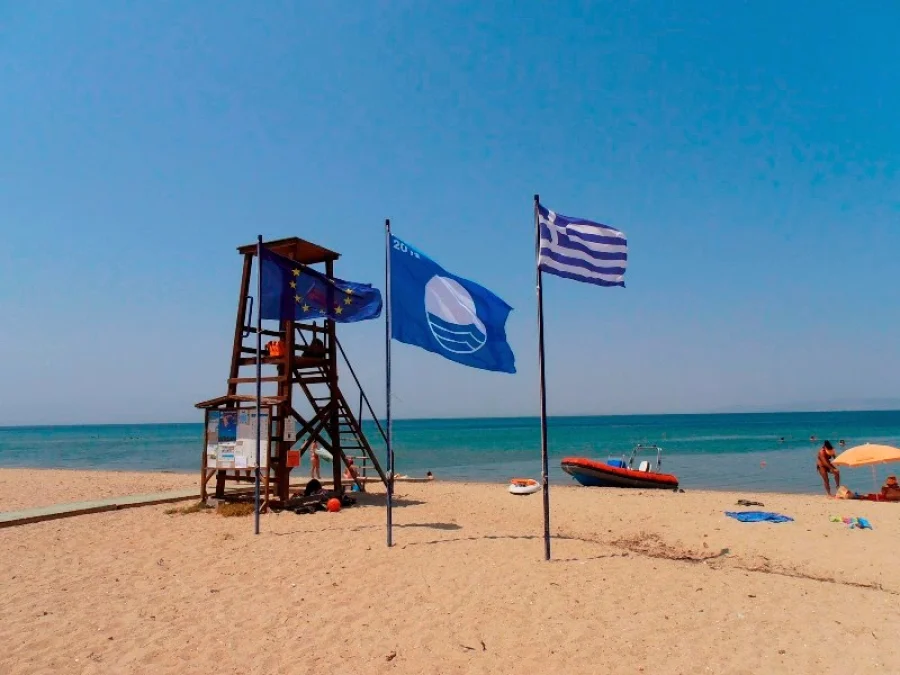 Ανακοινώθηκαν οι Γαλάζιες Σημαίες για το 2025: Οι καλύτερες παραλίες σε Ανατολική Μακεδονία & Θράκη Ανακοινώθηκαν οι Γαλάζιες Σημαίες για το 2025: Οι καλύτερες παραλίες σε Ανατολική Μακεδονία & Θράκη