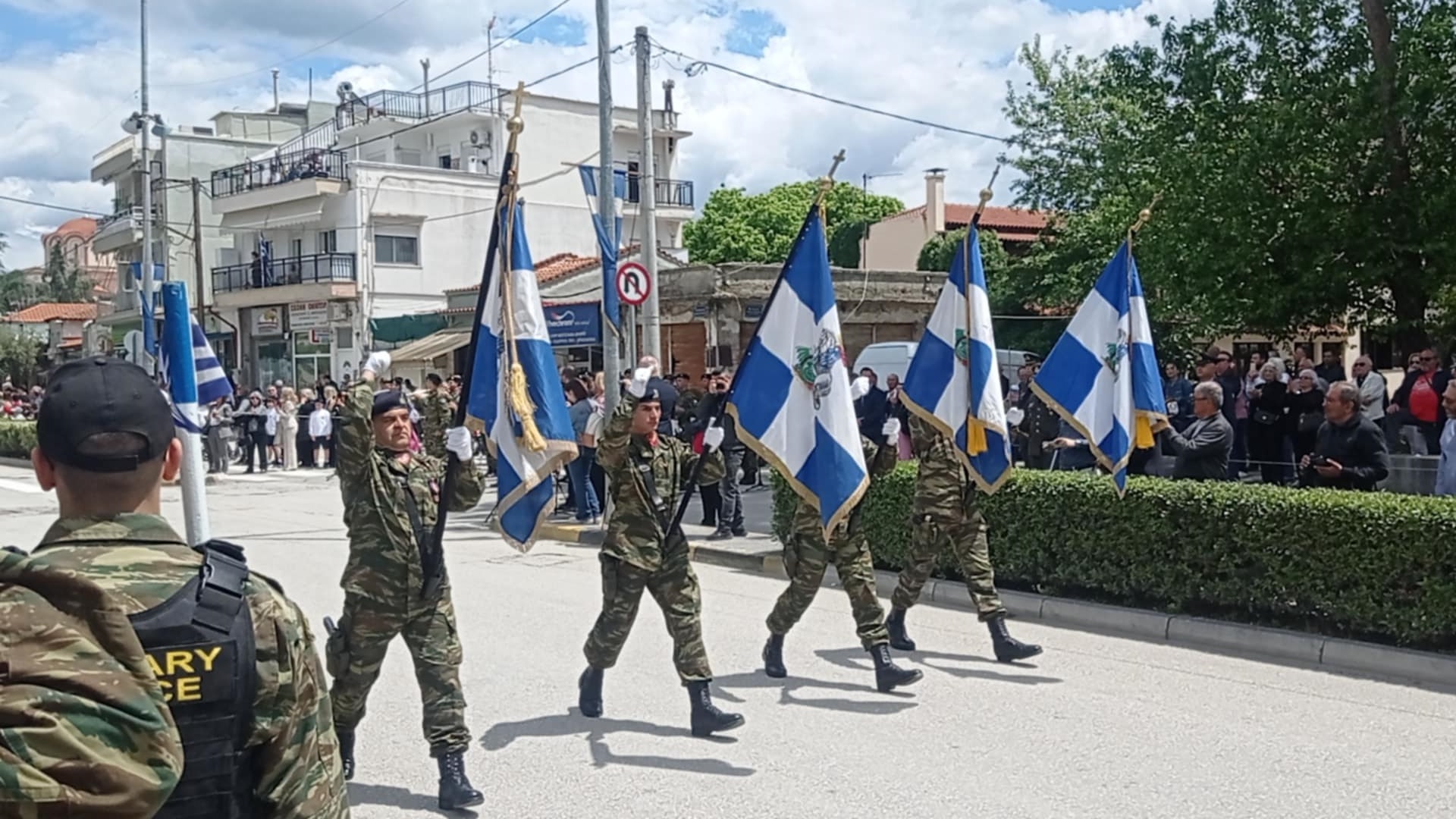 Με λαμπρότητα και με υπουργό τιμήθηκε η επέτειος της 14ης Μαϊου (videoς) Με λαμπρότητα και με υπουργό τιμήθηκε η επέτειος της 14ης Μαϊου (videoς)