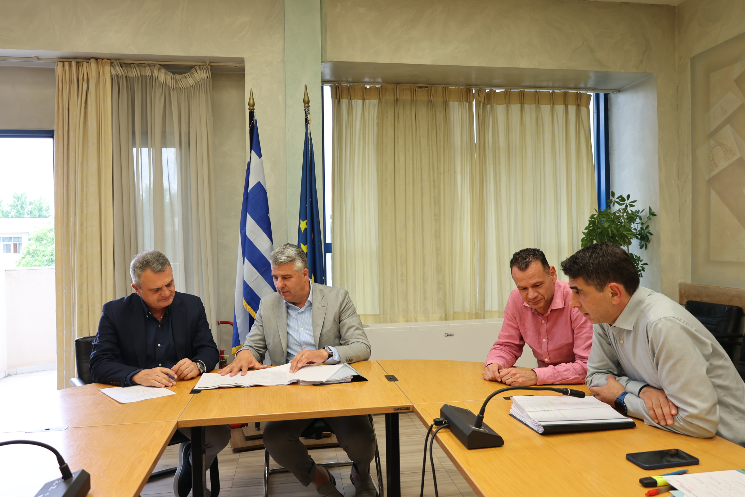 Περιφέρεια ΑΜΘ: Πιστή στη δέσμευσή της για ενίσχυση της Δημόσιας Υγείας, διαθέτει άνω των 25 εκ. ευρώ για Νοσοκομεία, Κέντρα Υγείας, ΤΟΜΥ και Ψυχική Υγεία Περιφέρεια ΑΜΘ: Πιστή στη δέσμευσή της για ενίσχυση της Δημόσιας Υγείας, διαθέτει άνω των 25 εκ. ευρώ για Νοσοκομεία, Κέντρα Υγείας, ΤΟΜΥ και Ψυχική Υγεία