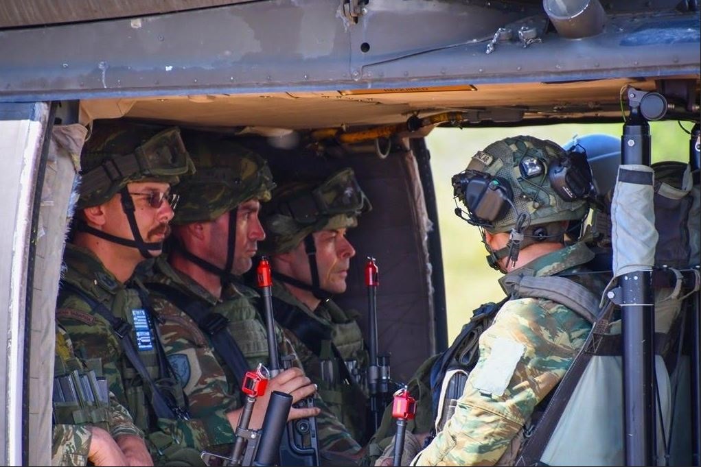 Μεγάλη στρατιωτική άσκηση του ΝΑΤΟ στη Θράκη (video) Μεγάλη στρατιωτική άσκηση του ΝΑΤΟ στη Θράκη (video)