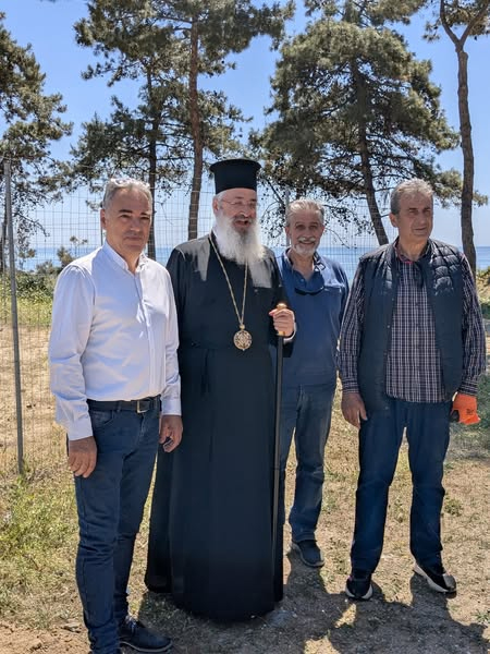 Δενδροφύτευση στις Κατασκηνώσεις της Μητρόπολης Αλεξανδρούπλης με τη συμμετοχή του ΣΥ.ΦΑ. Θράκης και της Ένωσης Αποστράτων Έβρου Δενδροφύτευση στις Κατασκηνώσεις της Μητρόπολης Αλεξανδρούπλης με τη συμμετοχή του ΣΥ.ΦΑ. Θράκης και της Ένωσης Αποστράτων Έβρου