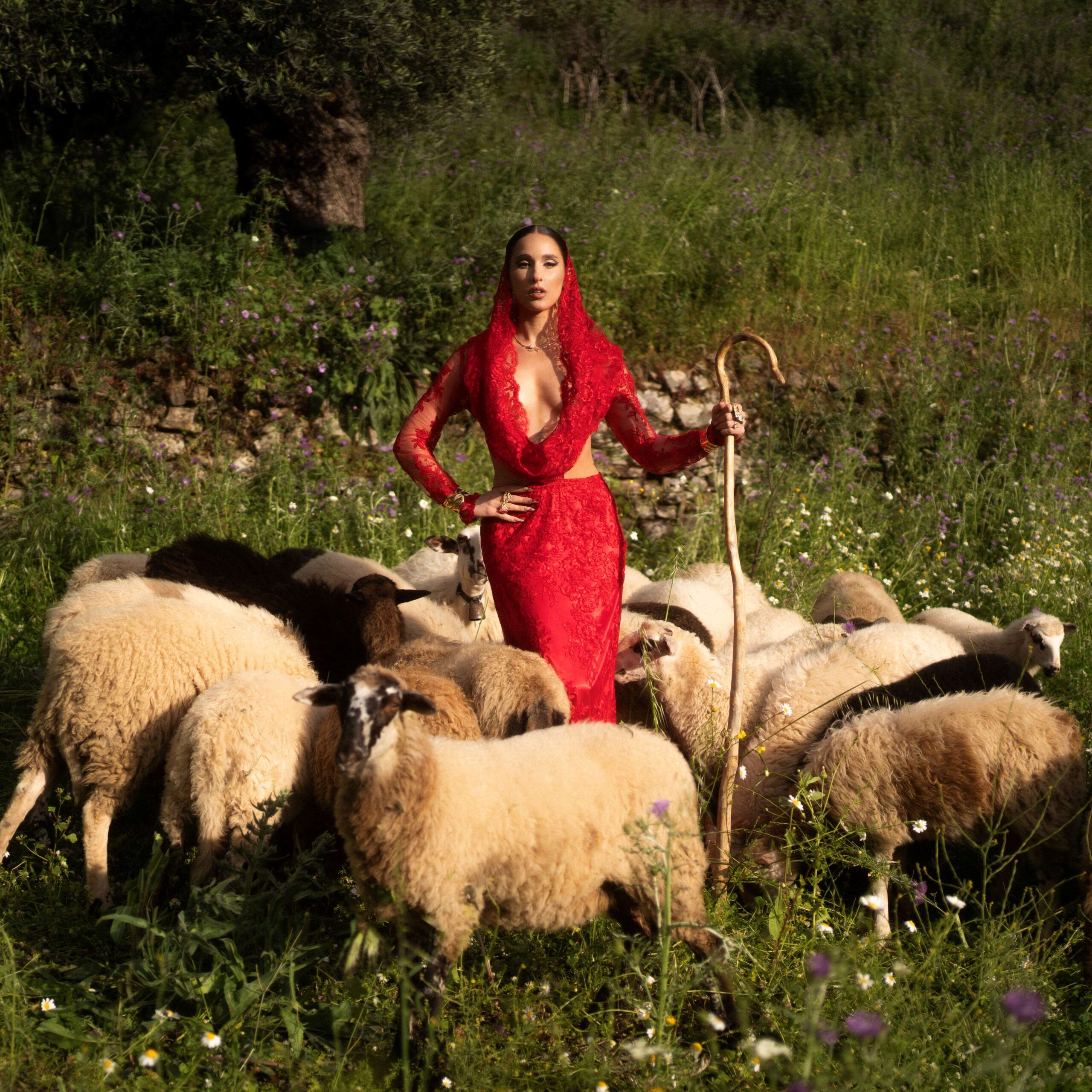 Evangelia: To «Πεπρωμένο» της είναι νοσταλγικό και τολμηρό Evangelia: To «Πεπρωμένο» της είναι νοσταλγικό και τολμηρό