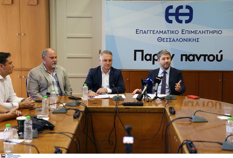 Νίκος Ανδρουλάκης: «Η ανταγωνιστικότητα της χώρας δεν οικοδομείται με την εξόντωση των μικρομεσαίων» Νίκος Ανδρουλάκης: «Η ανταγωνιστικότητα της χώρας δεν οικοδομείται με την εξόντωση των μικρομεσαίων»