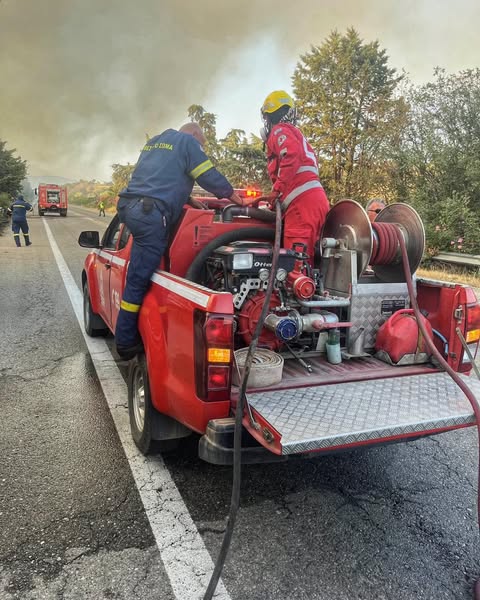 Στην πρώτη γραμμή οι εθελοντές Ερυθροσταυρίτες του Ν. Ροδόπης, στις πυρκαγιές Ξυλαγανής, Σάλπης και Φαναρίου Στην πρώτη γραμμή οι εθελοντές Ερυθροσταυρίτες του Ν. Ροδόπης, στις πυρκαγιές Ξυλαγανής, Σάλπης και Φαναρίου